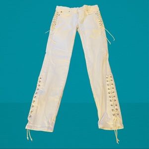 Hudson White Skinny Jeans, Midrise Size 25, Criss Cross Details